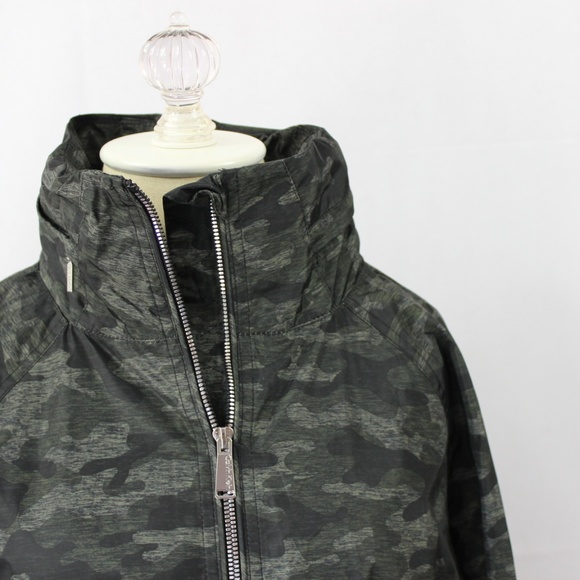 Calvin Klein Camo-Print Walker Rain Jacket Coat S - Picture 5 of 8